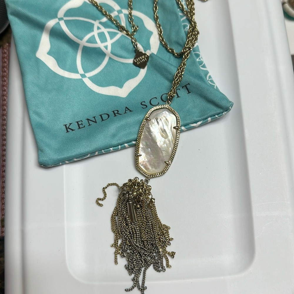 Kendra Scott Rayne mother of pearl tassel necklace - Picture 2 of 4